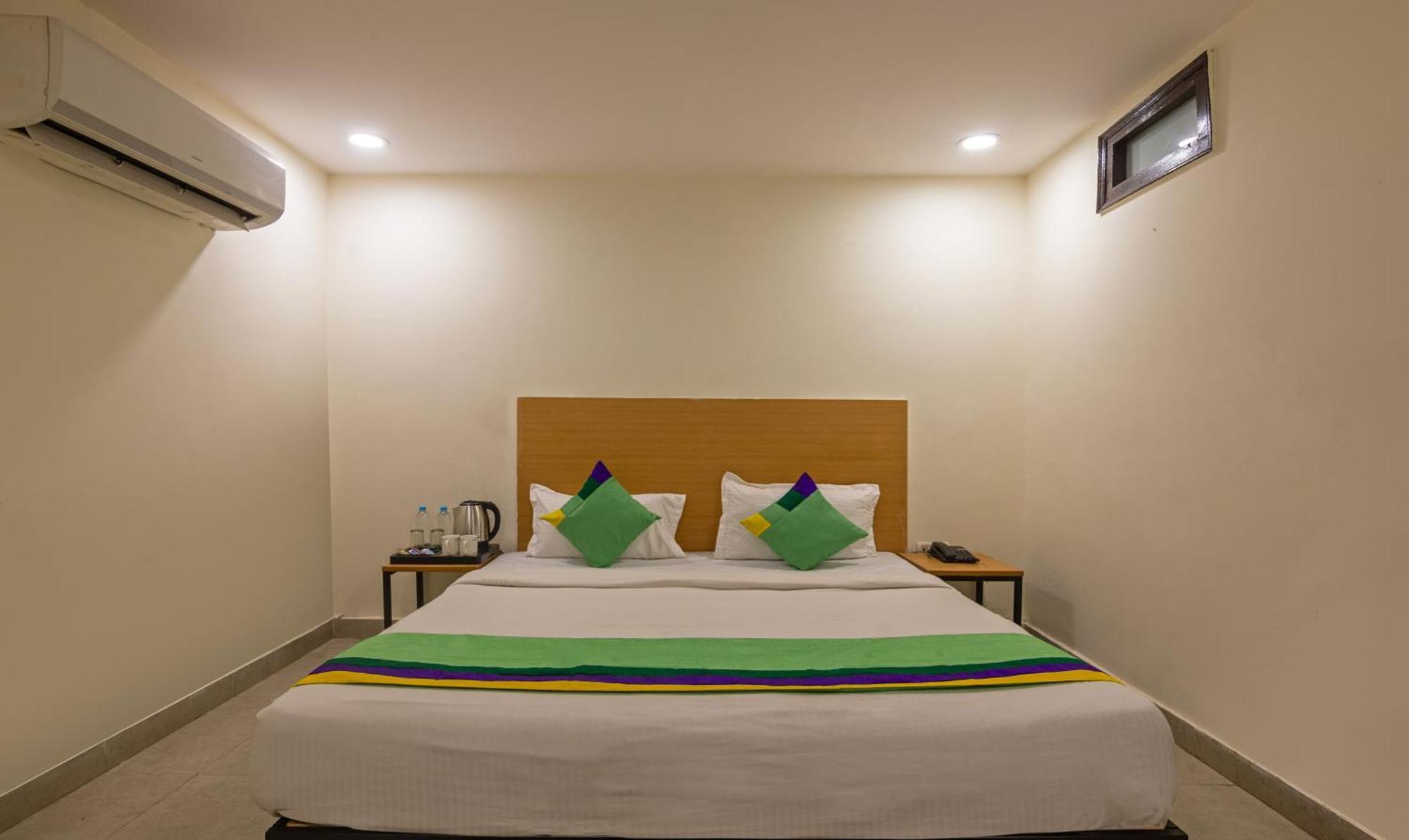 Royal Palace, Hotel New Delhi