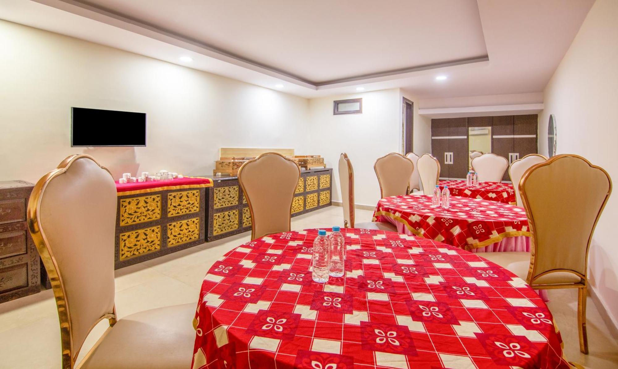 Hotel Royal Palace, 3*