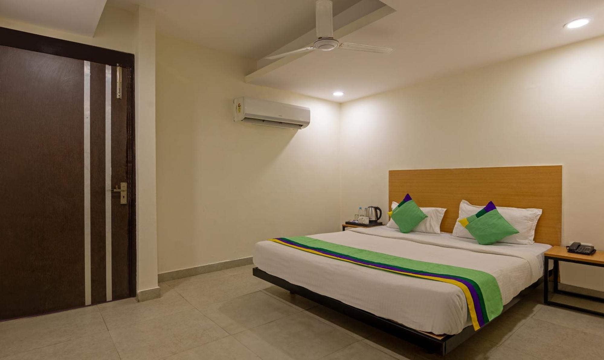 Hotel Royal Palace, New Delhi