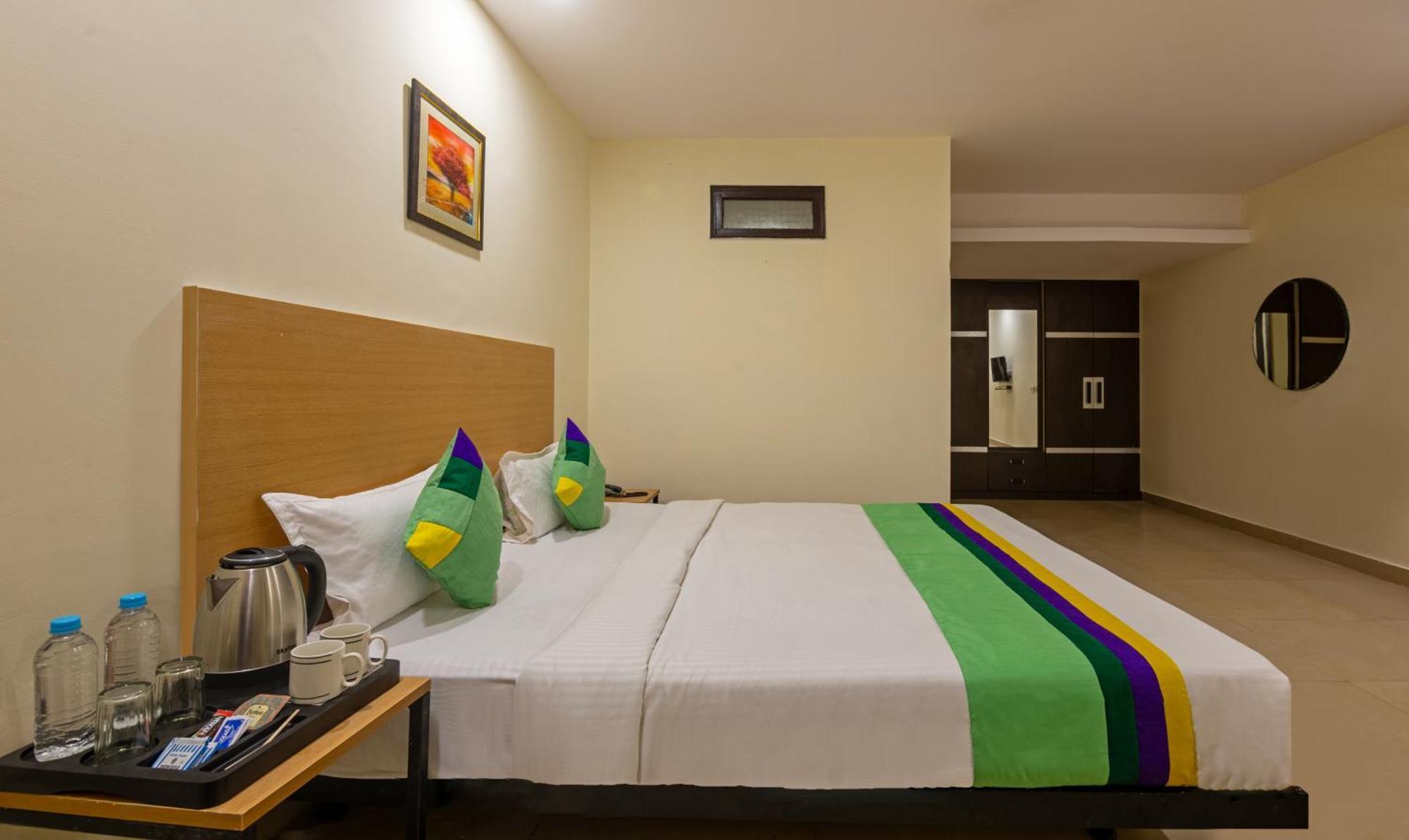 Royal Palace, Hotel New Delhi